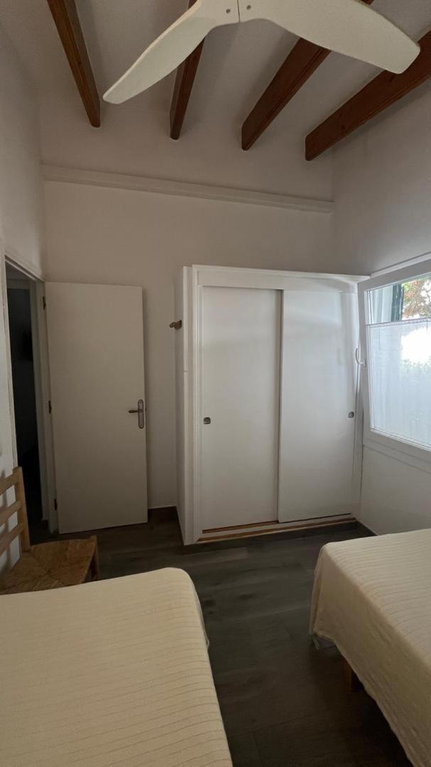 Apartamento Con Piscina Y Playa Son Xoriguer Bagian luar foto